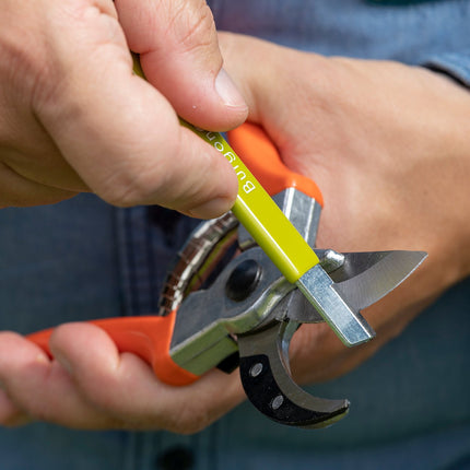 Blade Edge Restorer – Tool Sharpener for Garden Shears & Secateurs | Burgon & Ball | Blade Edge Restorer | GTO/SHARP 5019360014690 | AllotMate Essentials