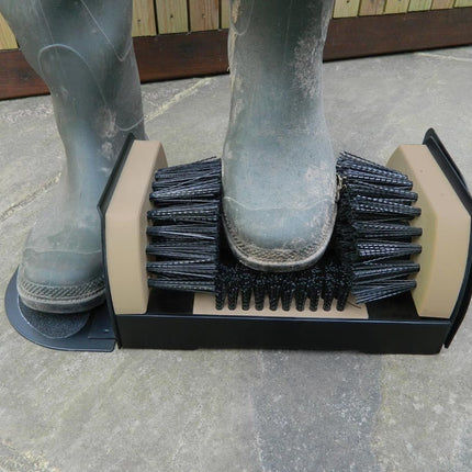 Wellie Wiper – Boot Scraper with Bristles | Keep Mud at the Door | Garland | Wellie Wiper | W0792 5031670507921 | AllotMate Essentials