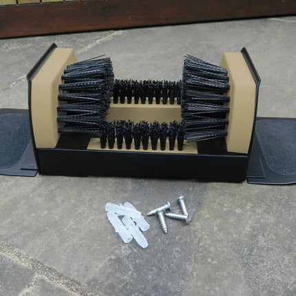 Wellie Wiper – Boot Scraper with Bristles | Keep Mud at the Door | Garland | Wellie Wiper | W0792 5031670507921 | AllotMate Essentials